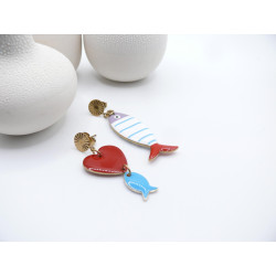 Boucles d’oreilles asymétriques en acier inoxydable doré 18K et poisson à rayures