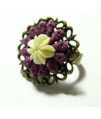 Bague bronze rétro fleur crème dentelle